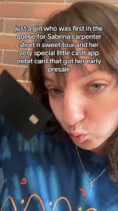 Sabrina Cash's Instagram, Twitter & Facebook
