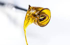 How to smoke shatter, dabs & wax : How To Make Wax Dabs A How To Guide Leafbuyer