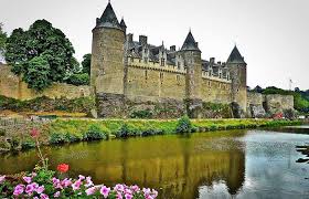 Die reisen sind die bewegung von menschen zwischen entfernten geografischen orten in bretagne. Sehenswurdigkeiten Der Bretagne Die Kelten In Der Bretange
