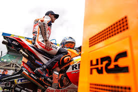 Marquez alla conquista della germania, con un casco retrò. Pol Espargaro Polespargaro Twitter