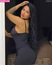 Melek Azad  melek.azd Nude Leaked Photo 55 - Fapello
