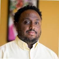 Darrell Spraragen's Instagram, Twitter & Facebook