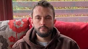 Amy Croll's Instagram, Twitter & Facebook