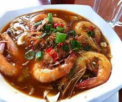 Resepi mee rebus yang pasti sedap, rahsia kepekatan dan kemanisan kuah mee rebus ini terletak pada ubi keledek yang direbus. Jom Masak Mi Rebus Udang Terliur Tengok