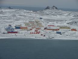 01:29 et(06:29 gmt) 5 marzo, 2021. Tras Fuerte Sismo En La Antartica Shoa Y Onemi Cancelaron Alerta De Tsunami En Costas Australes 161 Evacuados En Bases Chilenas Mensaje Se Envio A Telefonos De Zonas Costeras Generando Preocupacion En