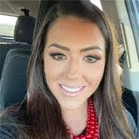 Kayla Comeaux's Instagram, Twitter & Facebook