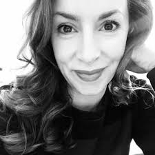 Bethan Walker 🎬🎭🎤