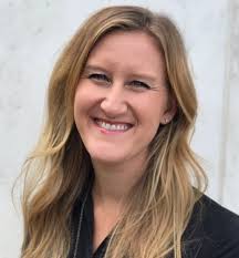 Portland Business Alliance presents Debbie Kitchin with the Naito  Outstanding Service Award