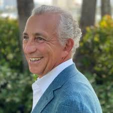 Dilyana Vingerling (@dilyanagm)