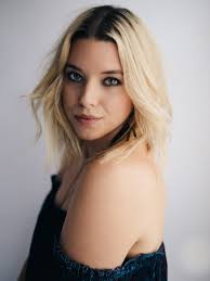 Carly Casey's Instagram, Twitter & Facebook