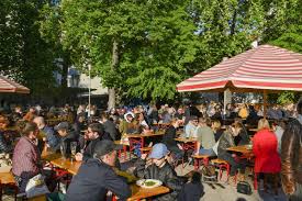 You enjoy good food but don't want to have to go far? 12 Schone Biergarten In Berlin Von Bierhof Uber Prater Bis Zollpackhof