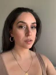 Crystal Menard's Instagram, Twitter & Facebook