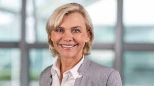 Abschied von Oracle: Stefanie Kemp digitalisiert Sana Kliniken