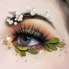 21 Abstract Makeup Looks That Are Totally Selfie Worthy I Am Co Flower Makeup Eye Makeup Art Fantasy Makeup