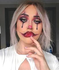 The psycho clown makeup tutorial that brings crazyness, shrapnel and a very easy way of turning yourself into something scary. Girl Clown Makeup Tips Saubhaya Makeup