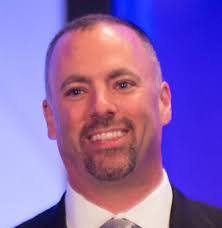 Donald Luster's Instagram, Twitter & Facebook