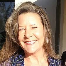 Tracey Farris's Instagram, Twitter & Facebook