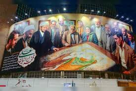 تصویری از استاد فرشچیان، چاوشی و هنرمندان غدیری بر دیوارنگاره ولیعصر