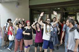 There is a surprising amount of organization in the okupa culture—especially in barcelona and catalunya, which has a long history of anarchist political tradition. Como Sacar A Los Okupas De Su Vivienda Diario Alhaurin