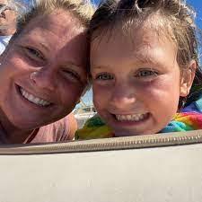 Courtney Neitzke's Instagram, Twitter & Facebook