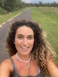 Hello, I live in Milan, Italy. Greetings.