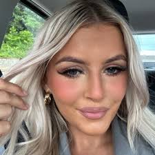 Ebony Whittingham (@ebonywhittx)