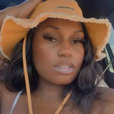 Rachel (@racheltunechi) • Instagram photos and videos