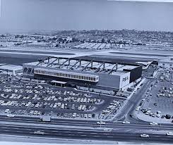 Psa 00413 San Diego International Airport San Diego Area Air And Space Museum