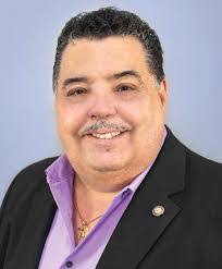 Geo Valle's Instagram, Twitter & Facebook