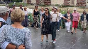 80 ans après, du swing et des défilés de mode pour célébrer « l'euphorie de  la Libération » du Mans