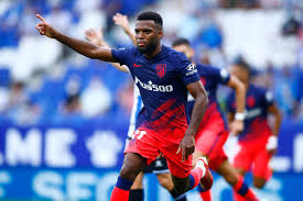 De paul's contract expires in 2024. F Qn9qixmhnjlm