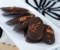 Lihat juga resep biskut coklat almond badam enak lainnya. Himpunan Resipi Biskut Raya Guna Coklat Mudah Sedap