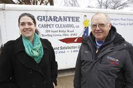 The average salary for a carpet cleaning technician is $12.86 per hour in bowling green, ky. Guarantee Carpet Cleaning Builds Business On Family Trust News Sent Trib Com