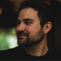 Esther Knafo's Instagram, Twitter & Facebook