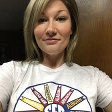 Brooke Kling's Instagram, Twitter & Facebook