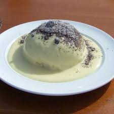 Osterreichische Germknodel Mit Pflaumenfullung So Saftig So Lecker Rezept Hefeklosse Dampfnudeln Klosse