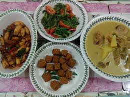 Ayam Masak Lemak Cili Api Sotong Goreng Kari Kailan Goreng Tempe Goreng No Cook Meals Food Cooking