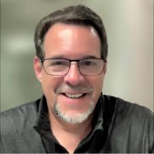 Taylor Swift's new album is the perfect soundtrack for a scenic fall drive.  🍁