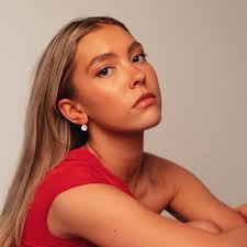 Cara Mcbride's Instagram, Twitter & Facebook