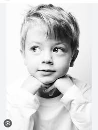 Who do you like the most in this photo?