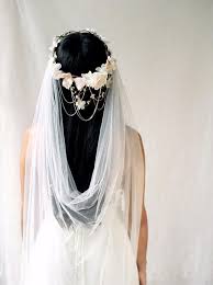 Bridal Vine Crown And Veil With White Flowers White Flower Crown Bridal Vines Hair Wreaths