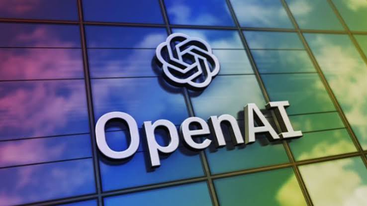 OpenAI ve 'Uygulamasız Telefon' Hayali: Yapay Zeka Cebimizde Nasıl Yer Edecek?