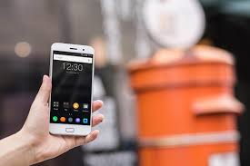 White Lenovo ZUK Z1 Hands On — Gizmo ...