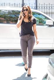 Priyanka Chopra In Tight Pants On The Set Of A Kid Like Jake Bollywood Outfits Priyanka Chopra Bikini Priyanka Chopra