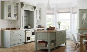 Because cabinets take up a lot of visual space in both kitchens and bathrooms, you'll have to balance out the cabinet color with your countertop to make sure that one hue doesn't dominate and overwhelm the room. Inframe Kitchens Kitchen Units Online