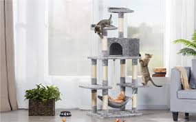 Extra spacious and sturdy, these cat condos are designed especially for the big kitties in your home. 4 Best Cat Trees For Large Cats In 2021 From Topeakmart