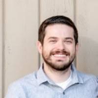 Dee Rowley's Instagram, Twitter & Facebook