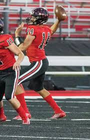 Suggs is top African-American Male High School Scholar-Athlete for the  Midwest Region