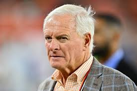 Cleveland Browns Owner Backs Initiative to Cut Heavy Industry Emissions -  Bloomberg