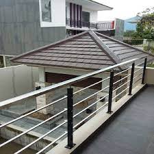 Pagar rumah sederhana sampai desain pagar rumah yang mewah serta desain pagar rumah yang modern telah kami sertakan gambarnya di bawah ini untuk anda agar bisa anda jadikan contoh atau referensi dalam membuat atau saat akan memasang pagar stainless steel pada rumah anda. Pagar Balkon Rumah Stainless Globaltukang Com